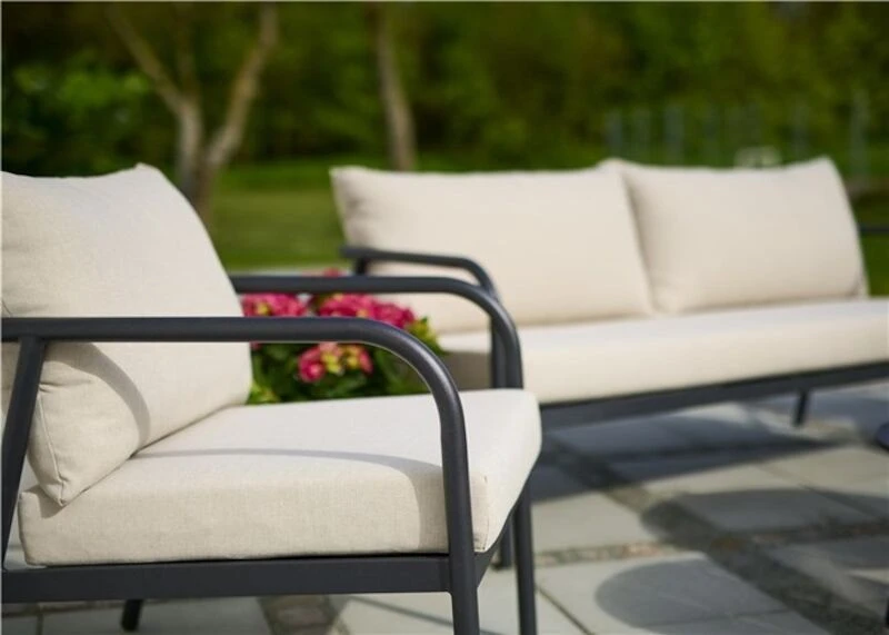 Envy Olga Sohvaryhmä Musta/luonnonvalkoinen 1 Envy Olga Sohvaryhmä Musta/luonnonvalkoinen