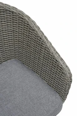 Hillerstorp Valletta Tuoli -Veke kauppa Hillerstorp valletta tuoli pehmusteella