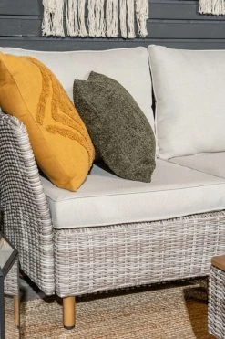 Veke Lehdokki 2-istuttava Sohva Greige/luonnonvalkoinen 11 Veke Lehdokki 2-istuttava Sohva Greige/luonnonvalkoinen -Veke kauppa Lehdokki kulmasohva 2k2 greige luonnonvalk miljoossa web 21 2