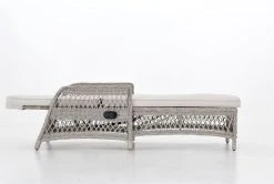 Vila Hven Aurinkotuoli Hiekan Värinen Polyrottinki/alumiini 11 Vila Hven Aurinkotuoli Hiekan Värinen Polyrottinki/alumiini -Veke kauppa Vila Hven aurinkotuoli hiekan varinen polyrottinki alumiini 0 0