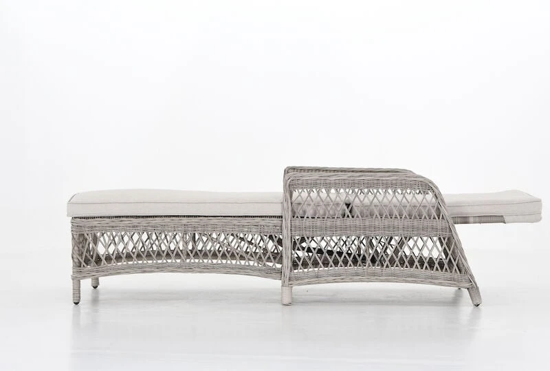 Vila Hven Aurinkotuoli Hiekan Värinen Polyrottinki/alumiini 2 Vila Hven Aurinkotuoli Hiekan Värinen Polyrottinki/alumiini - Image 2