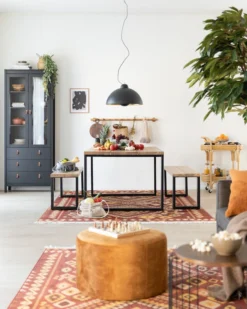 Veke Ruska Ruokapöytä 150x100 Cm Antiikkipetsattu Harjattu Ja Lakattu Mänty/musta Met -Veke kauppa ruska 4 hengen ruokailuryhma penkeilla antiikkipetsattu musta web 7