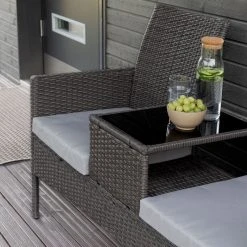 Veke Tupla Puutarhapenkki Pöydällä Tummanharmaa Polyrottinki, Harmaat Pehmusteet 11 Veke Tupla Puutarhapenkki Pöydällä Tummanharmaa Polyrottinki, Harmaat Pehmusteet -Veke kauppa tupla puutarhapenkki poydalla tummanharmaa web 6